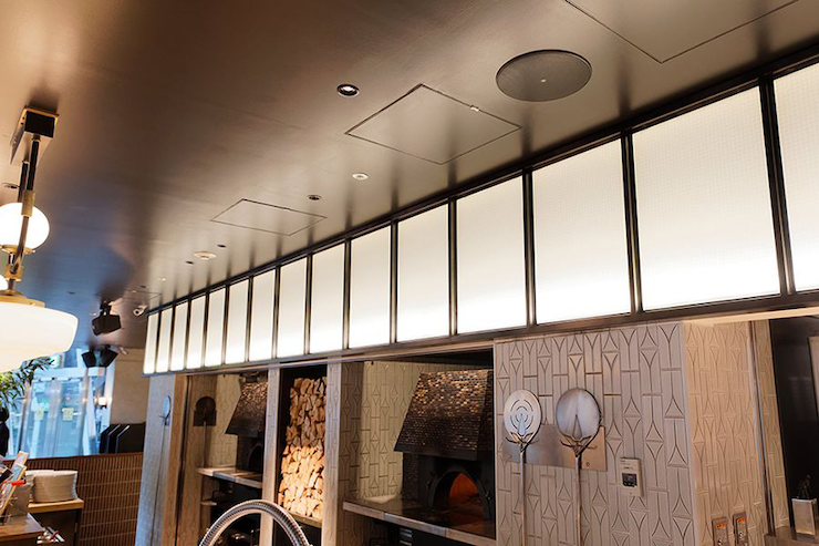 案例 | 摩斯国际音响系统为 800°Degrees 燃木餐厅的用餐氛围提供音频解决方案