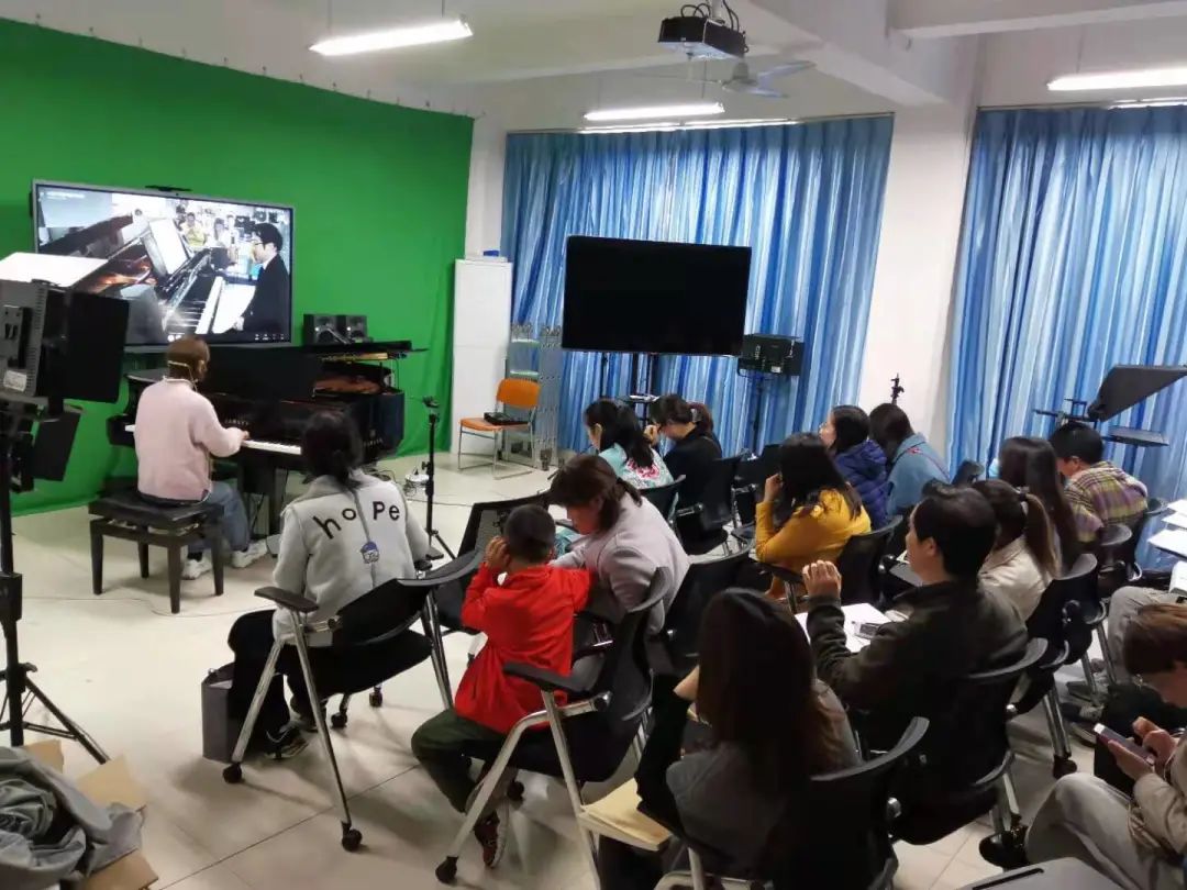 科技助力音乐教学，牵手大师零距离大师课